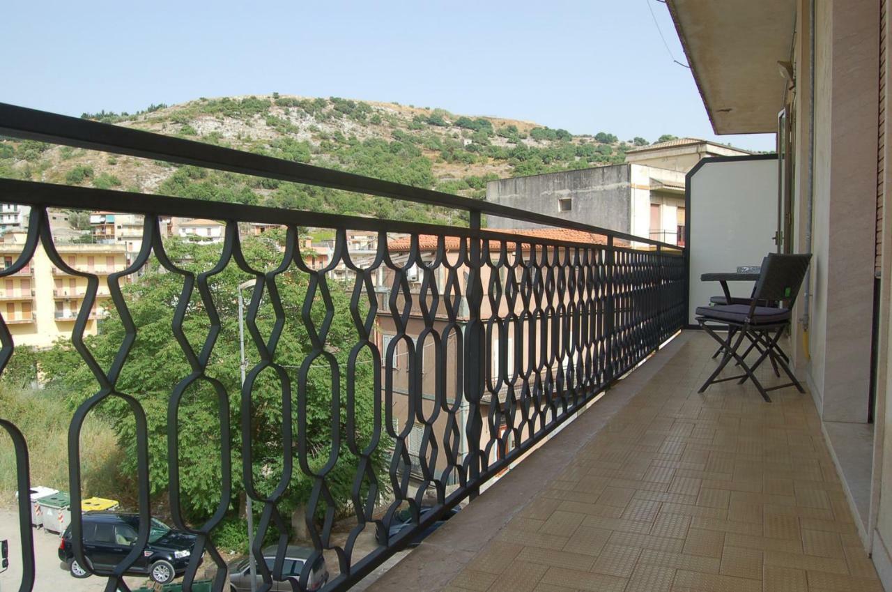 Villa Casa Fontana Modica Exterior foto